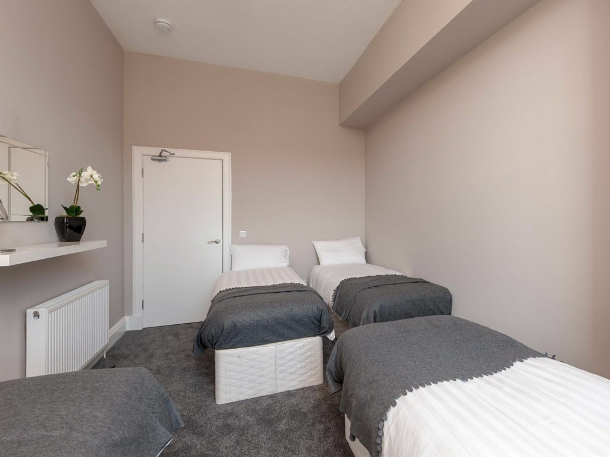 Cornerstone Apartments Эдинбург Экстерьер фото